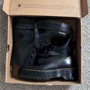 Dr. Martens Molly Boots Never Worn